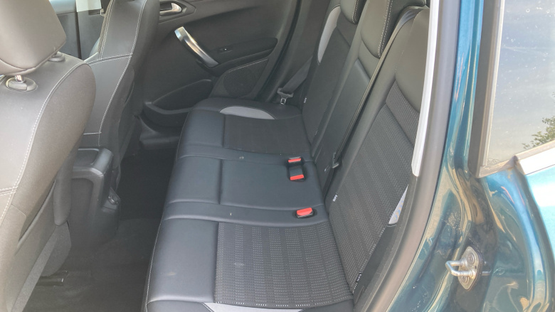 Peugeot 2008 1.2 PureTech 110 Allure 5dr Petrol Estate
